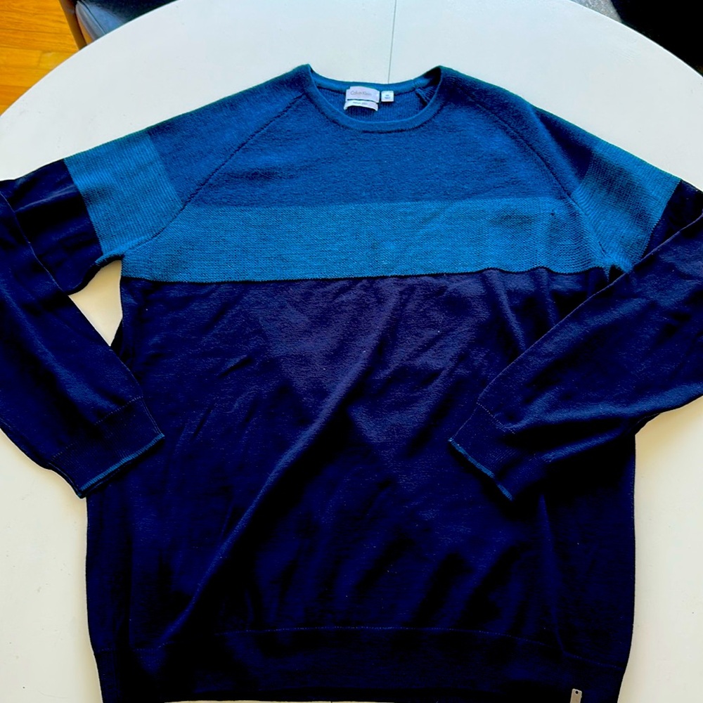 Calvin Klein Italian knit xxl but fits more like xl